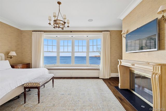 30 Forest Drive, Sands Point, NY 11050