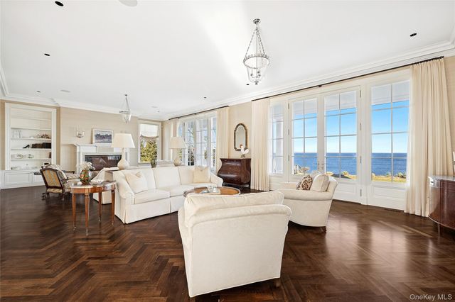 30 Forest Drive, Sands Point, NY 11050