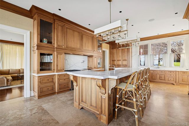 30 Forest Drive, Sands Point, NY 11050