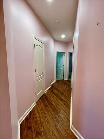 212 Glens Loop, Woodstock, GA 30188