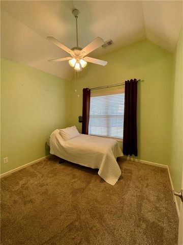 212 Glens Loop, Woodstock, GA 30188