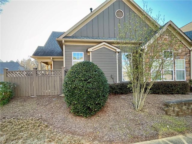 212 Glens Loop, Woodstock, GA 30188