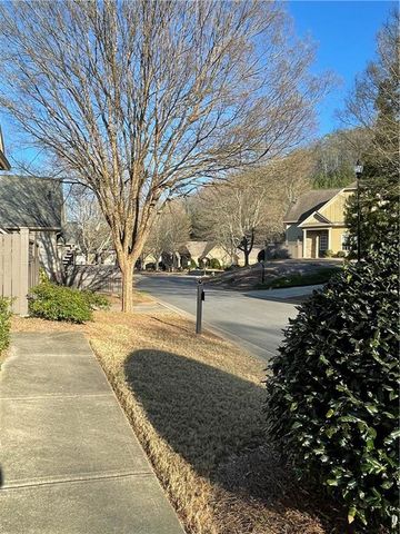 212 Glens Loop, Woodstock, GA 30188