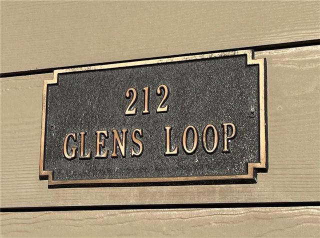 212 Glens Loop, Woodstock, GA 30188
