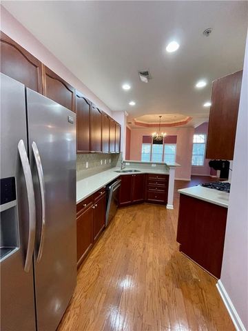 212 Glens Loop, Woodstock, GA 30188