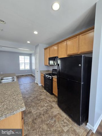 7720 VILLAGE PARK DR, Dundalk, MD 21222