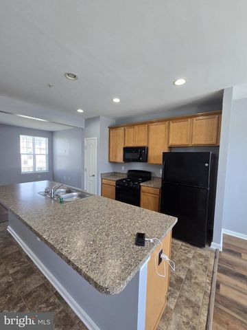 7720 VILLAGE PARK DR, Dundalk, MD 21222
