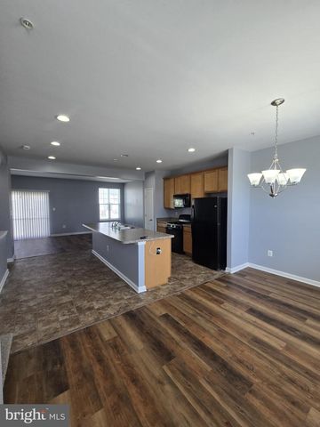 7720 VILLAGE PARK DR, Dundalk, MD 21222