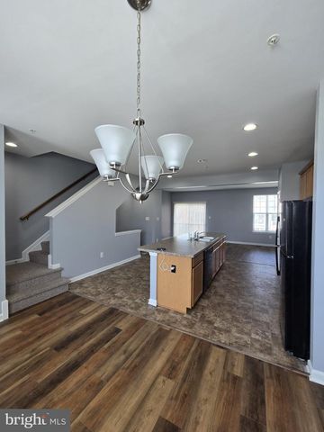 7720 VILLAGE PARK DR, Dundalk, MD 21222