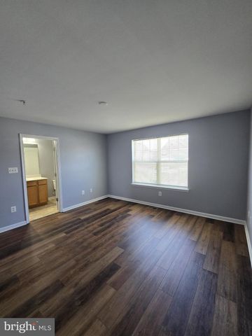 7720 VILLAGE PARK DR, Dundalk, MD 21222