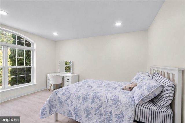 13 COTTONWOOD DR, Jackson, NJ 08527