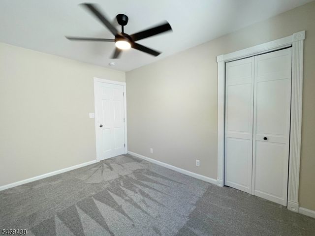66 New York Ave, Jefferson Twp., NJ 07849