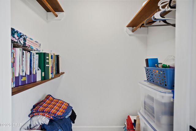 4671 Shankle Drive, Marianna, FL 32446