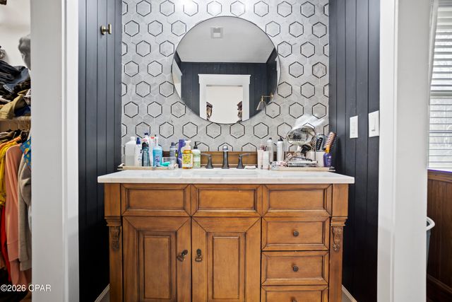 4671 Shankle Drive, Marianna, FL 32446