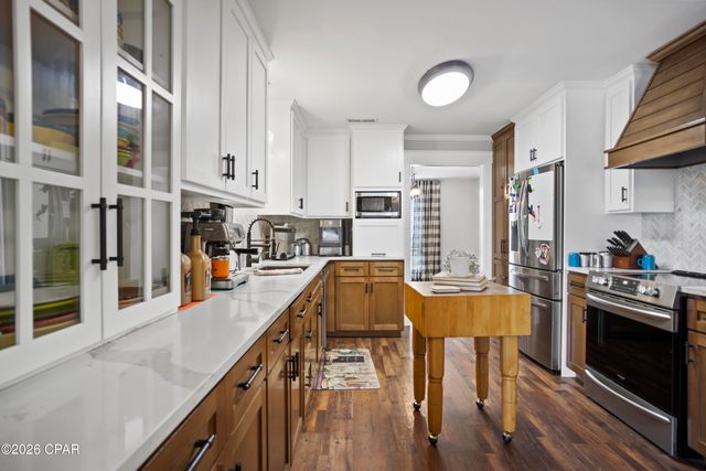 4671 Shankle Drive, Marianna, FL 32446