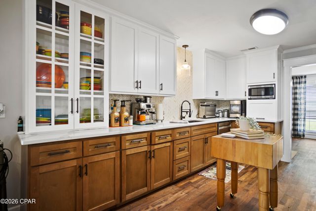 4671 Shankle Drive, Marianna, FL 32446