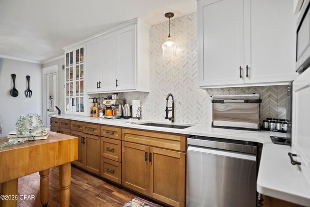 4671 Shankle Drive, Marianna, FL 32446