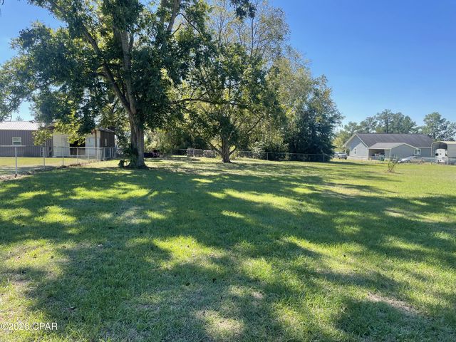 4671 Shankle Drive, Marianna, FL 32446