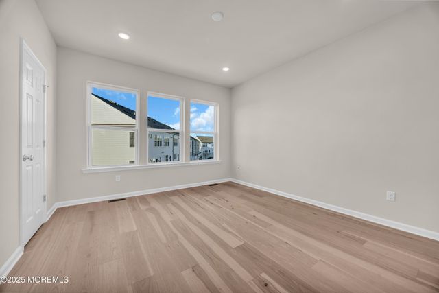 16 Barton Avenue, Oceanport, NJ 07757