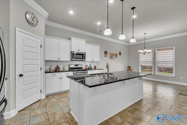 18169 Merlin Drive, Athens, AL 35613