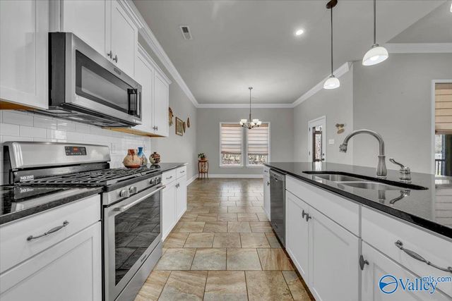 18169 Merlin Drive, Athens, AL 35613