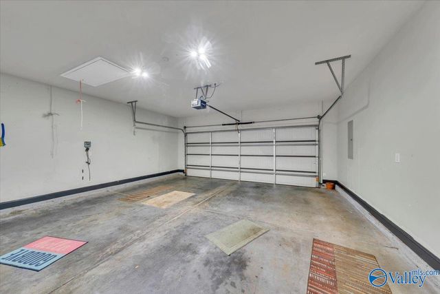 18169 Merlin Drive, Athens, AL 35613