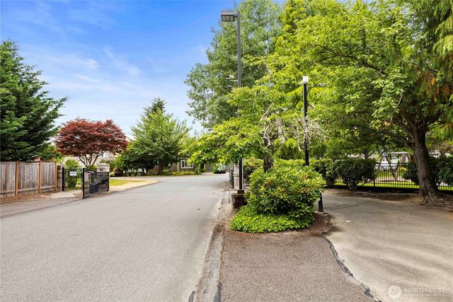 7228 200th St CT E, Spanaway, WA 98387