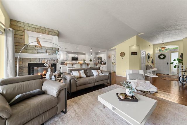 13603 N Mayfair Ln, Spokane, WA 99208