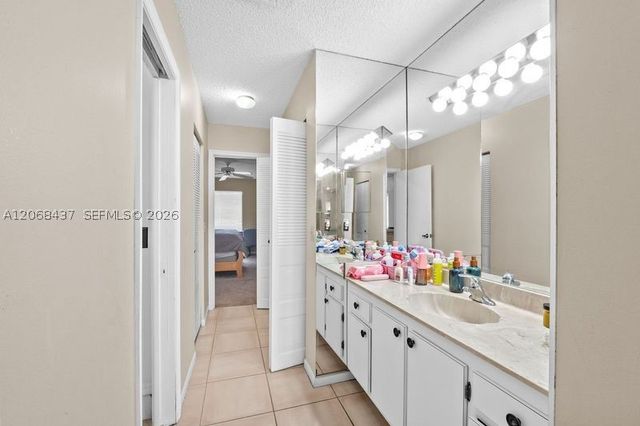 7507 N Ace Rd N, Lake Worth, FL 33467