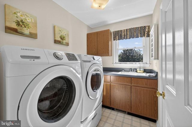 8056 GRIFFINSBURG RD, Boston, VA 22713