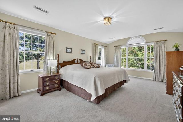 8056 GRIFFINSBURG RD, Boston, VA 22713