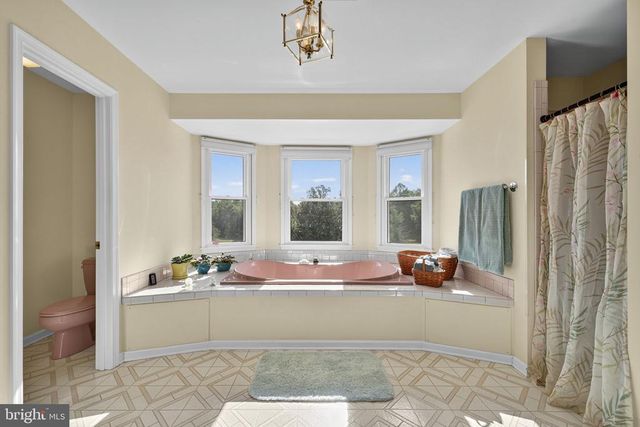 8056 GRIFFINSBURG RD, Boston, VA 22713