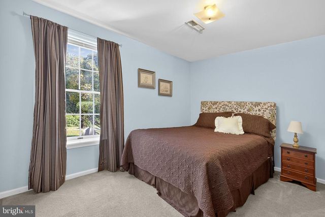 8056 GRIFFINSBURG RD, Boston, VA 22713