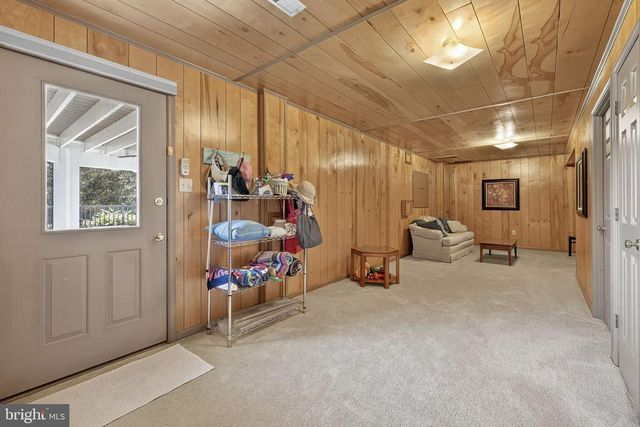 8056 GRIFFINSBURG RD, Boston, VA 22713