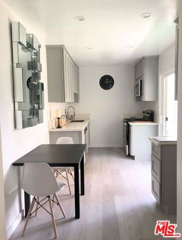 425 S Kenmore Avenue 214, Los Angeles, CA 90020