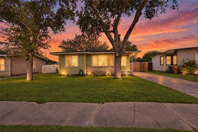 626 Pennington Dr, Corpus Christi, TX 78412