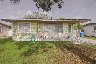 626 Pennington Dr, Corpus Christi, TX 78412