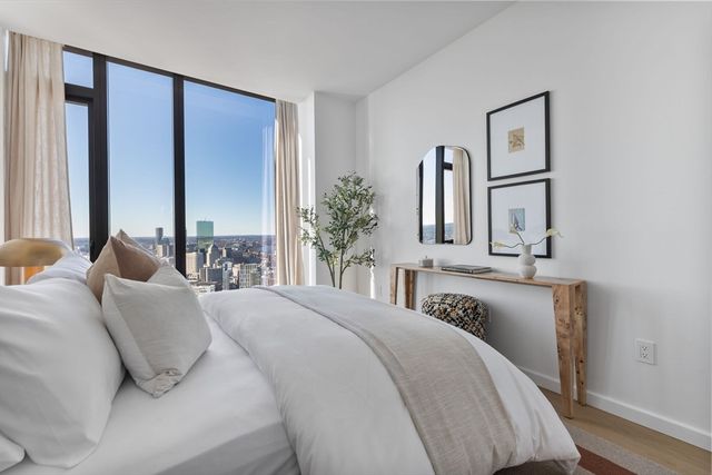 682 Atlantic Ave 38E, Boston, MA 02111