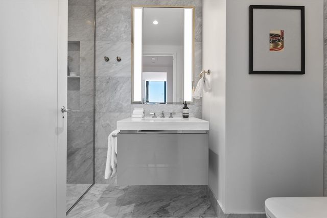 682 Atlantic Ave 38E, Boston, MA 02111