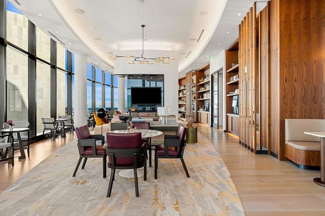 682 Atlantic Ave 38E, Boston, MA 02111