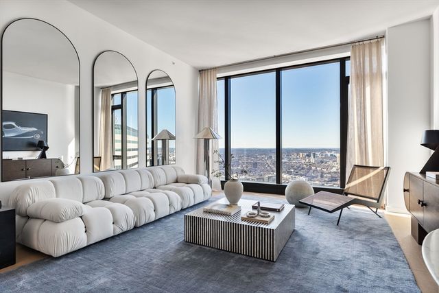 682 Atlantic Ave 38E, Boston, MA 02111