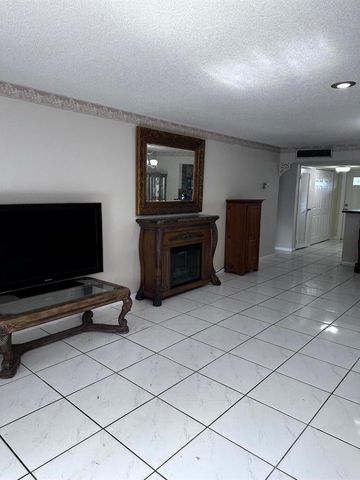 6200 S Falls Cir Drive 310, Lauderhill, FL 33319