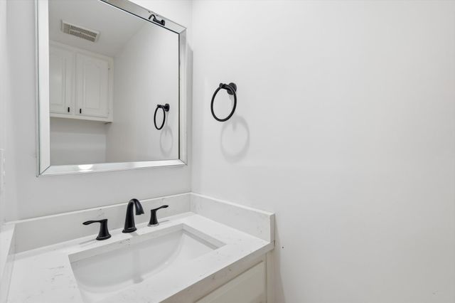 381 Arbor Lane, Euless, TX 76039