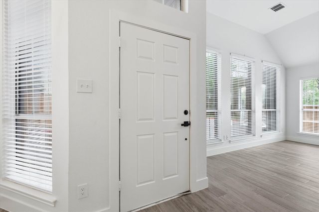 381 Arbor Lane, Euless, TX 76039