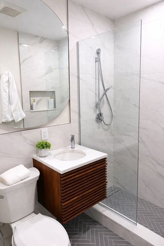 271 Dartmouth St. 2F, Boston, MA 02116