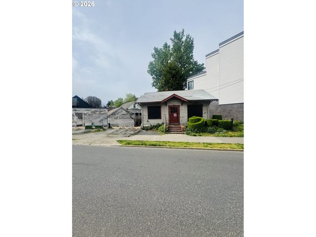 4515 N ALBINA Ave, Portland, OR 97217