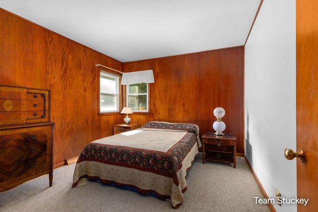1127 Maplegrove Drive Nw, City Of Grand Rapids, MI 49504