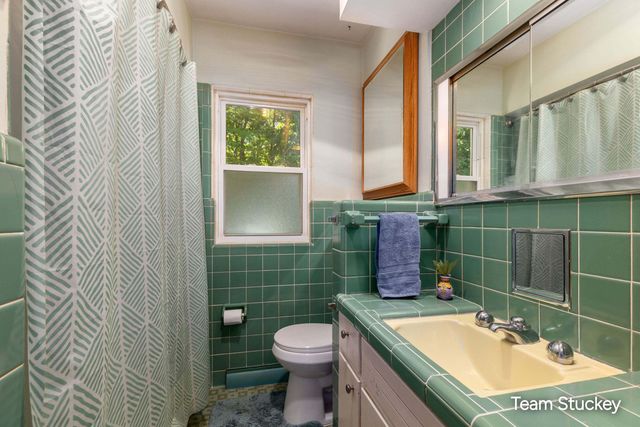 1127 Maplegrove Drive Nw, City Of Grand Rapids, MI 49504