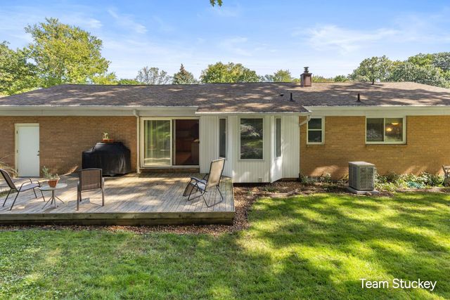 1127 Maplegrove Drive Nw, City Of Grand Rapids, MI 49504