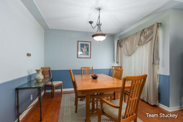 1127 Maplegrove Drive Nw, City Of Grand Rapids, MI 49504